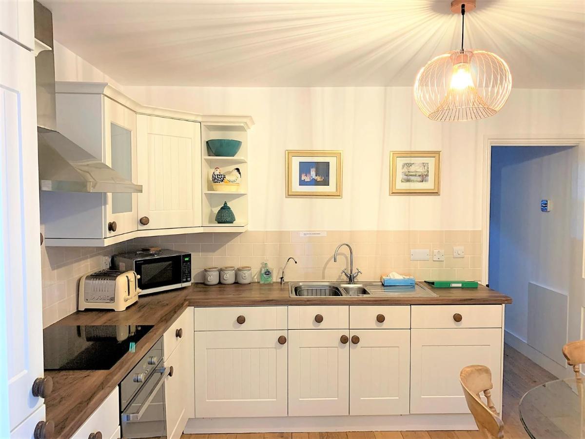 Riverside Channel5 "Holidays Homes In The Sun" Featured Central Canterbury Cottage With Free Parking Exteriér fotografie