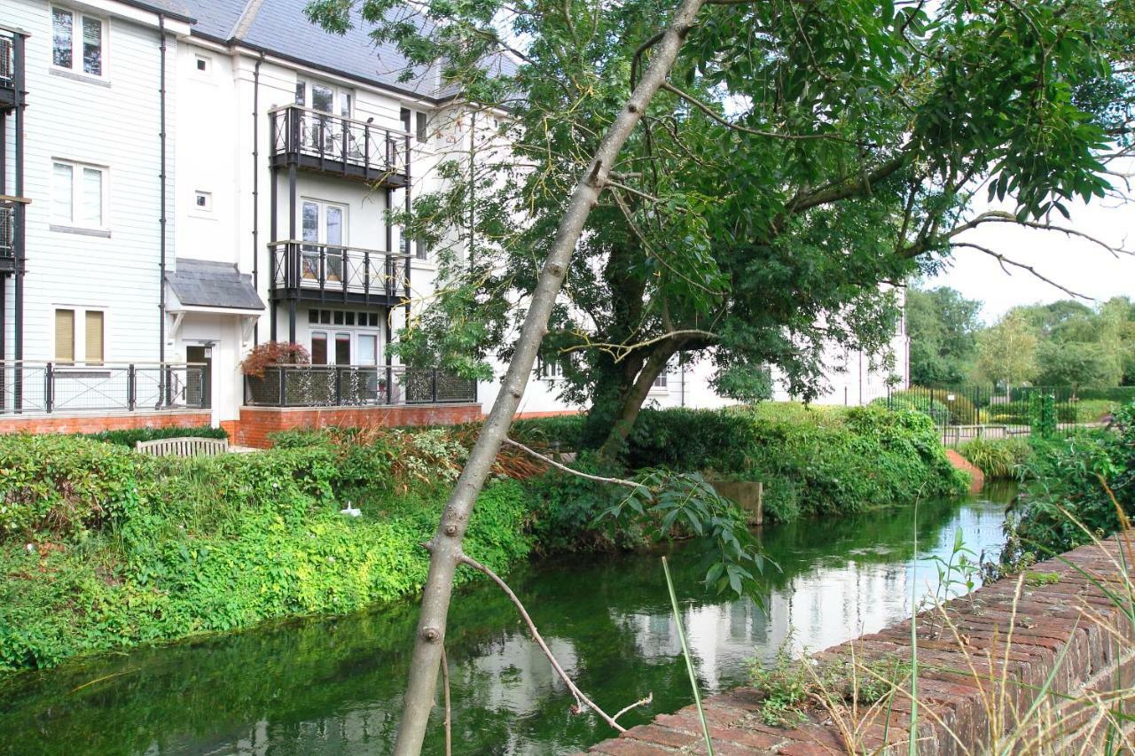Riverside Channel5 "Holidays Homes In The Sun" Featured Central Canterbury Cottage With Free Parking Exteriér fotografie